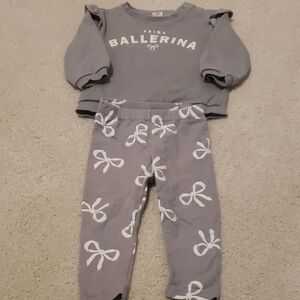 Gray Prima Ballerina Outfit with Bow Print Leggings